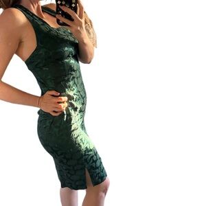 Vintage Hunter green Sleeveless criss cross back Dress women’s Sz small